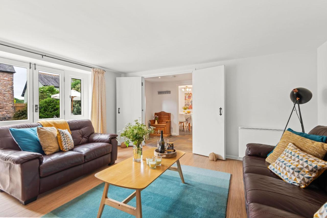 House Martin Holiday home *